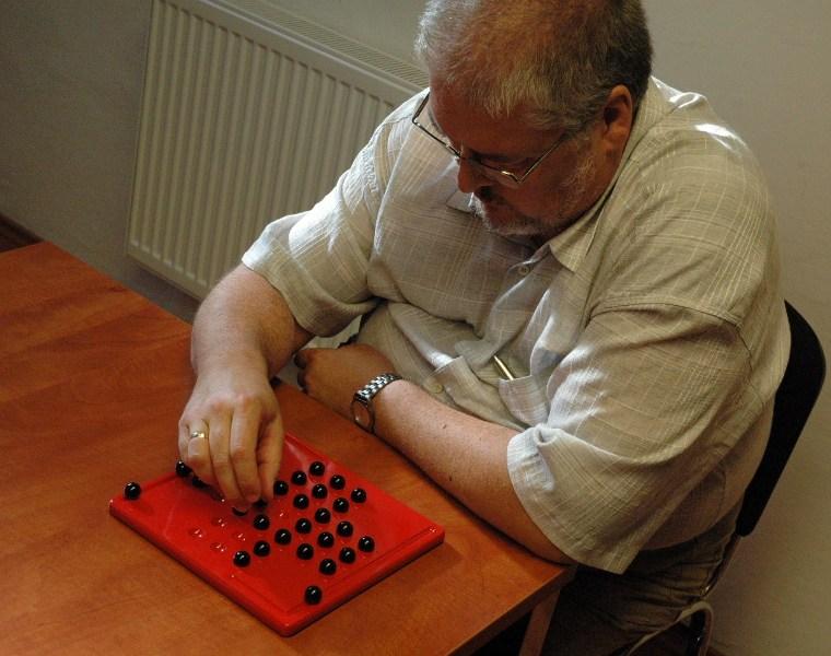 egyszemélyes